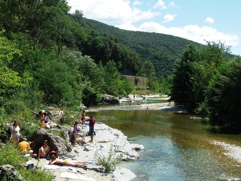 Camping Les Sources Сен-Жан-дю-Гар Экстерьер фото